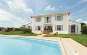 Beautiful home in L'Aiguillon Sur Vie w/ 4 Bedrooms